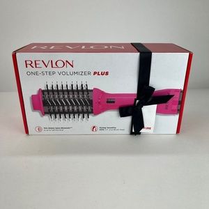 Revlon One Step Volumizer Plus Hot Hair Brush